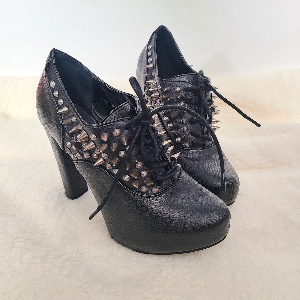 NEW Deena & Ozzy Block Heel Studded Platform Booties Shoes - Size 7.5